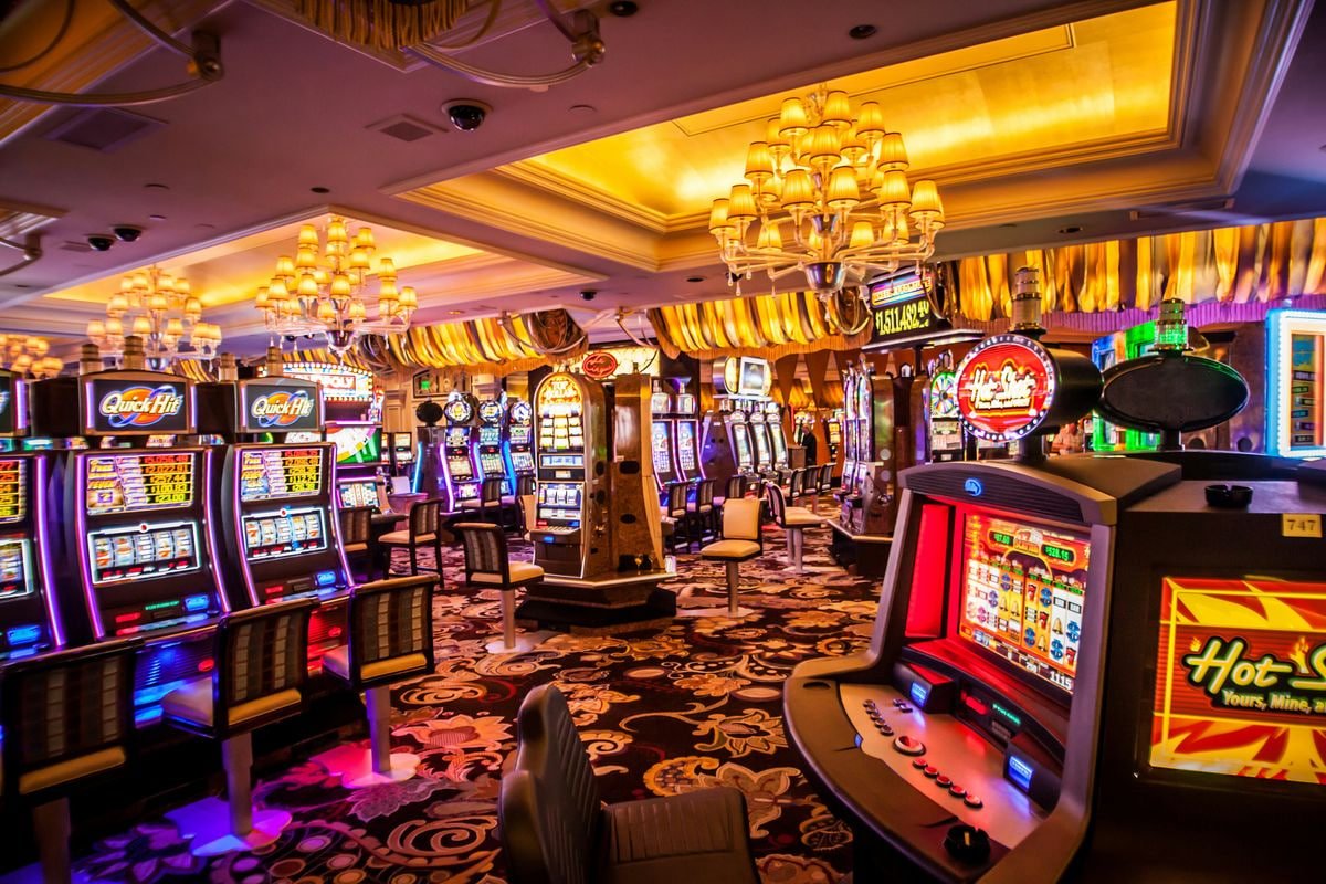 Microgaming progressive jackpot alert